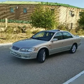 Toyota Camry 2001