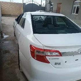 Toyota Camry 2013
