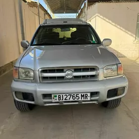 Nissan Pathfinder 2003