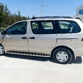 Toyota Sienna 2000