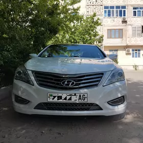 Hyundai Azera 2012