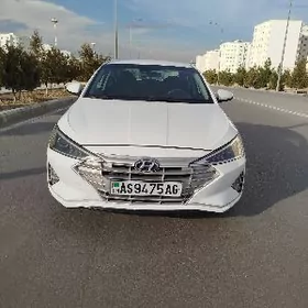 Hyundai Elantra 2019
