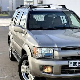 Infiniti QX4 2001