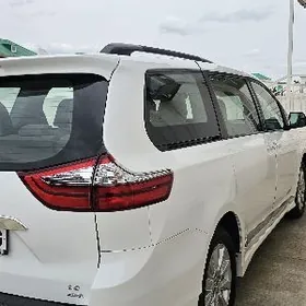 Toyota Sienna 2020