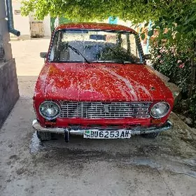 Lada 2104 1982