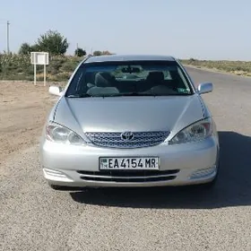 Toyota Camry 2004