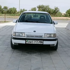 Opel Vectra 1992