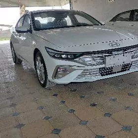 Hyundai Elantra 2025