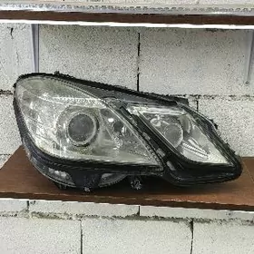 Mercedes 212 fara cyra