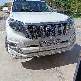 Toyota Land Cruiser Prado 2011