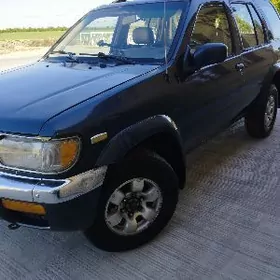 Nissan Pathfinder 1997