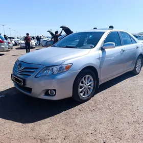 Toyota Camry 2010
