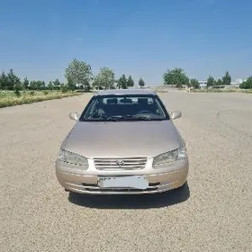 Toyota Camry 1999