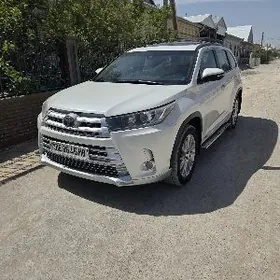 Toyota Highlander 2017