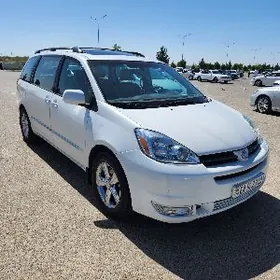 Toyota Sienna 2004