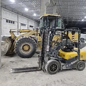 Zawoda işgär oglan gerek