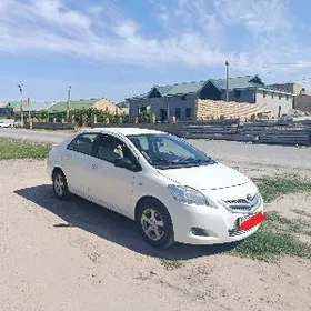 Toyota Yaris 2008