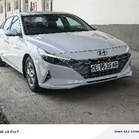 Hyundai Elantra 2022