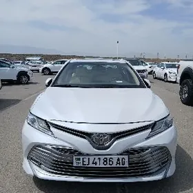 Toyota Camry 2020