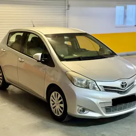 Toyota Yaris 2015