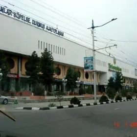 Uniwermag magazin kafe