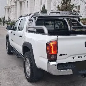 Toyota Tacoma 2018