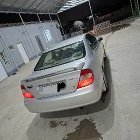 Toyota Camry 2004
