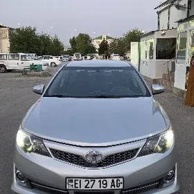 Toyota Camry 2014