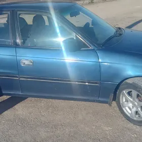 Opel Astra 1992