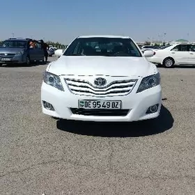 Toyota Camry 2010