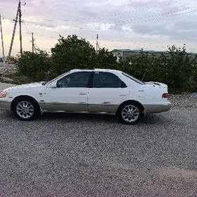 Toyota Camry 2000