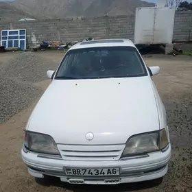 Opel Omega 1992