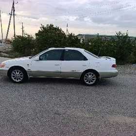 Toyota Camry 2000