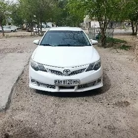 Toyota Camry 2013