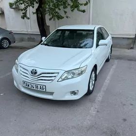 Toyota Camry 2011