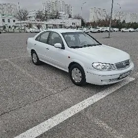 Nissan Sunny 2008