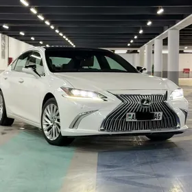 Lexus ES 350 2019