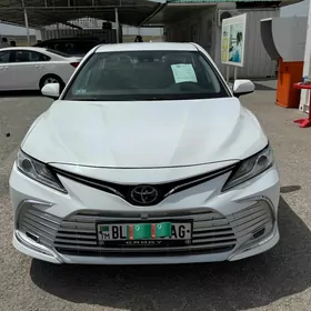 Toyota Camry 2022