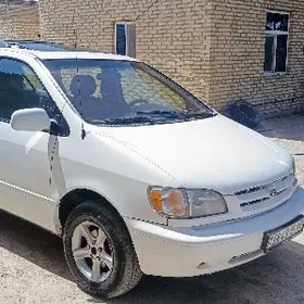 Toyota Sienna 2000
