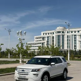 Ford Explorer 2018