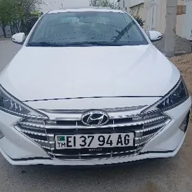 Hyundai Elantra 2020