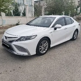 Toyota Camry 2022