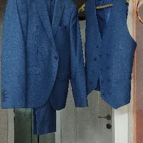 Продаю костюм, турецкий тройка