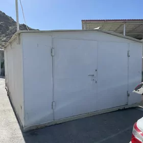 железный гараж