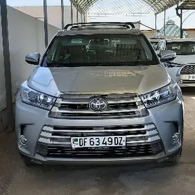 Toyota Highlander 2019