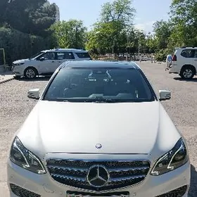 Mercedes-Benz 400E 2015