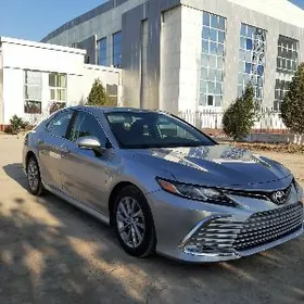 Toyota Camry 2023
