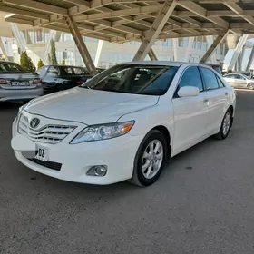 Toyota Camry 2011