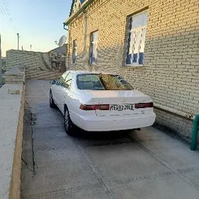 Toyota Camry 1999