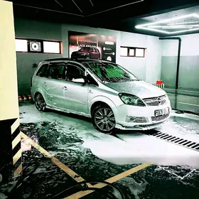 Opel Zafira 2005